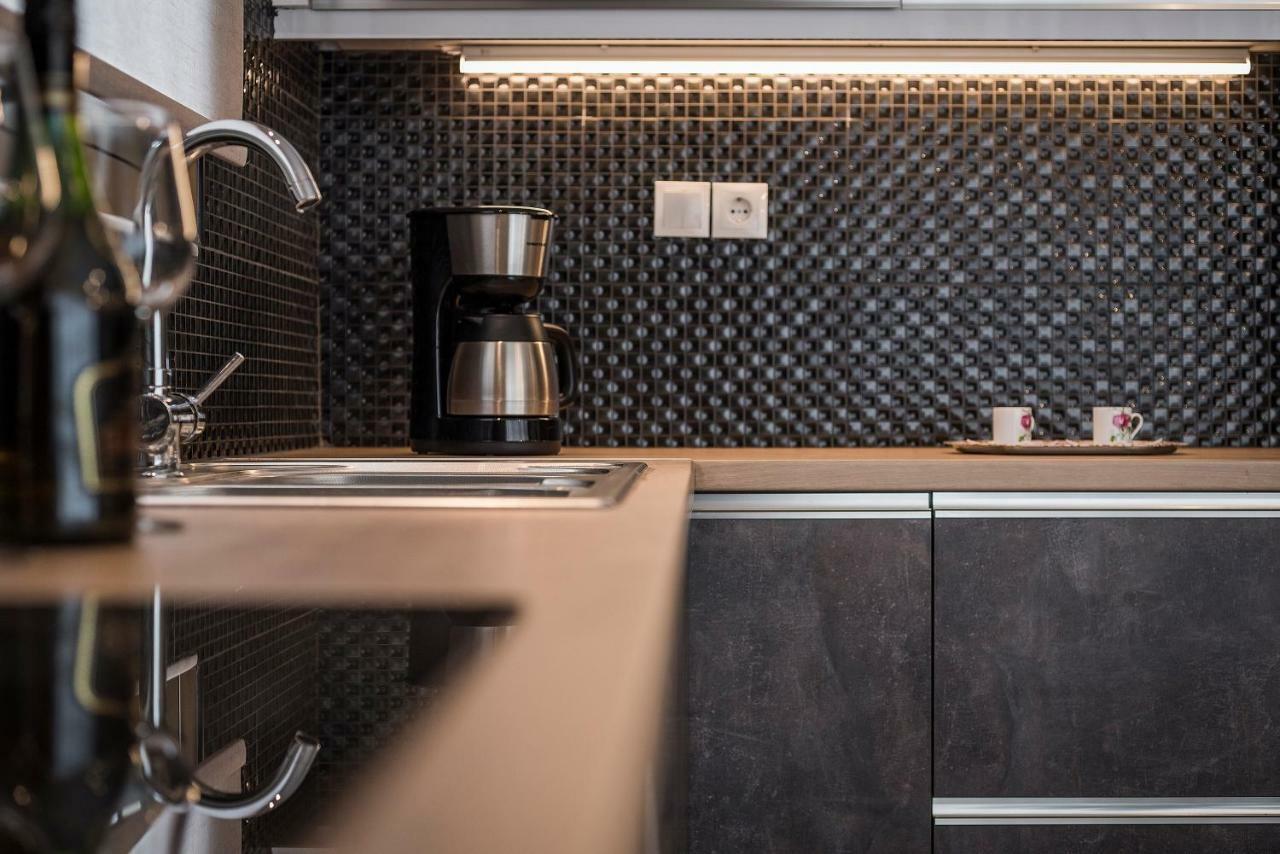 Mirma Luxury Apartment Chania  ภายนอก รูปภาพ